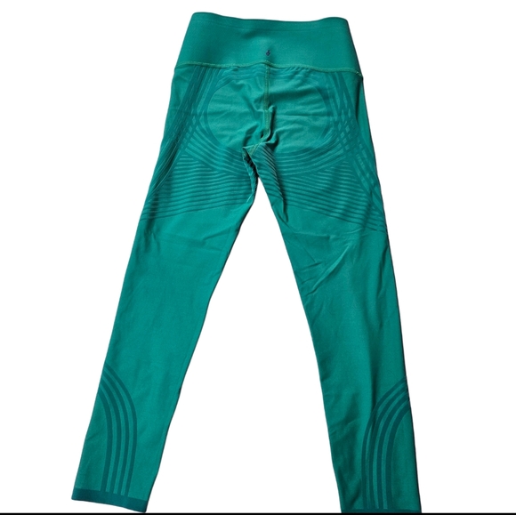 FANKA Body Sculpt 7/8 Leggings (Reversible Wear) In Oasis Green - Picture 4 of 11